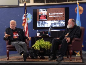 Apollo 11 moonwalker, Buzz Aldrin and Leonard David discuss the global future of space exploration at South Dakota book signing. Credit: Barbara David