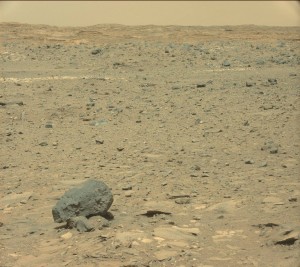 Another image taken by Curiosity Mastcam Left on Sol 1073, August 13, 2015. Image Credit: NASA/JPL-Caltech/MSSS  