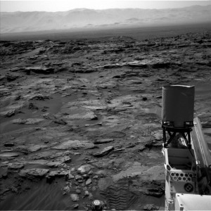 Navcam Left B image taken from NASA's Mars rover Curiosity on August 28, 2015, Sol 1087. Credit: NASA/JPL-Caltech 