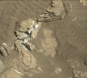 Image taken by Curiosity's Mastcam Left camera on Sol 1243, February 4, 2016. Credit: NASA/JPL-Caltech/MSSS 