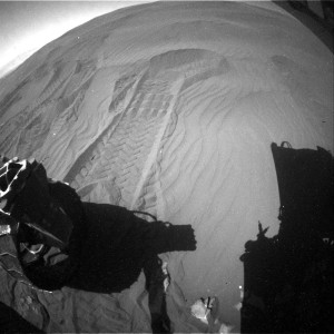 Curiosity Rear Hazcam Right B image taken on Sol 1244, February 5, 2016. Credit: NASA/JPL-Caltech 