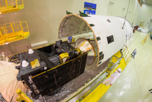 ExoMars SCC and Breeze US are encapsulated into the Payload Fairing
