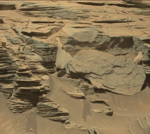 Curiosity Mastcam Right image taken on Sol 1296, March 29, 2016. Credit: NASA/JPL-Caltech/MSSS 