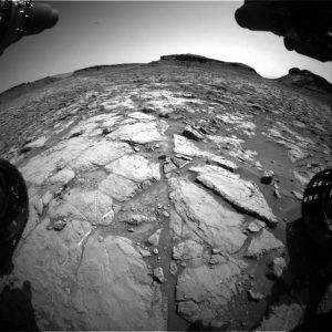 Curiosity Front Hazcam Right B image taken on Sol 1435, August 19, 2016. Credit: NASA/JPL-Caltech 