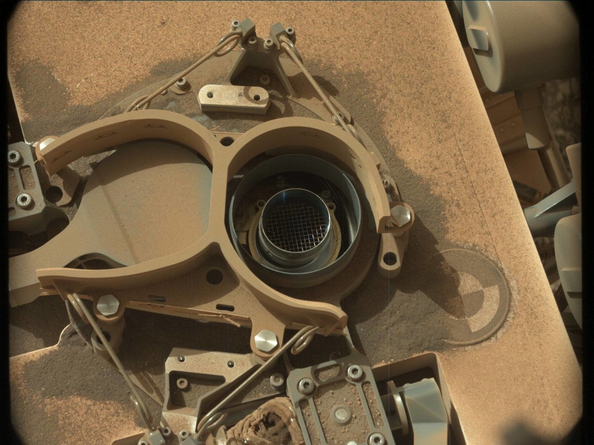 Curiosity Mars Rover Feeding Frenzy